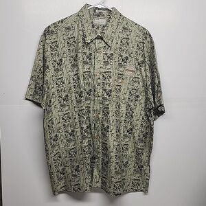 Natural Issue soft washed handsome green short sleeve button-down shirt